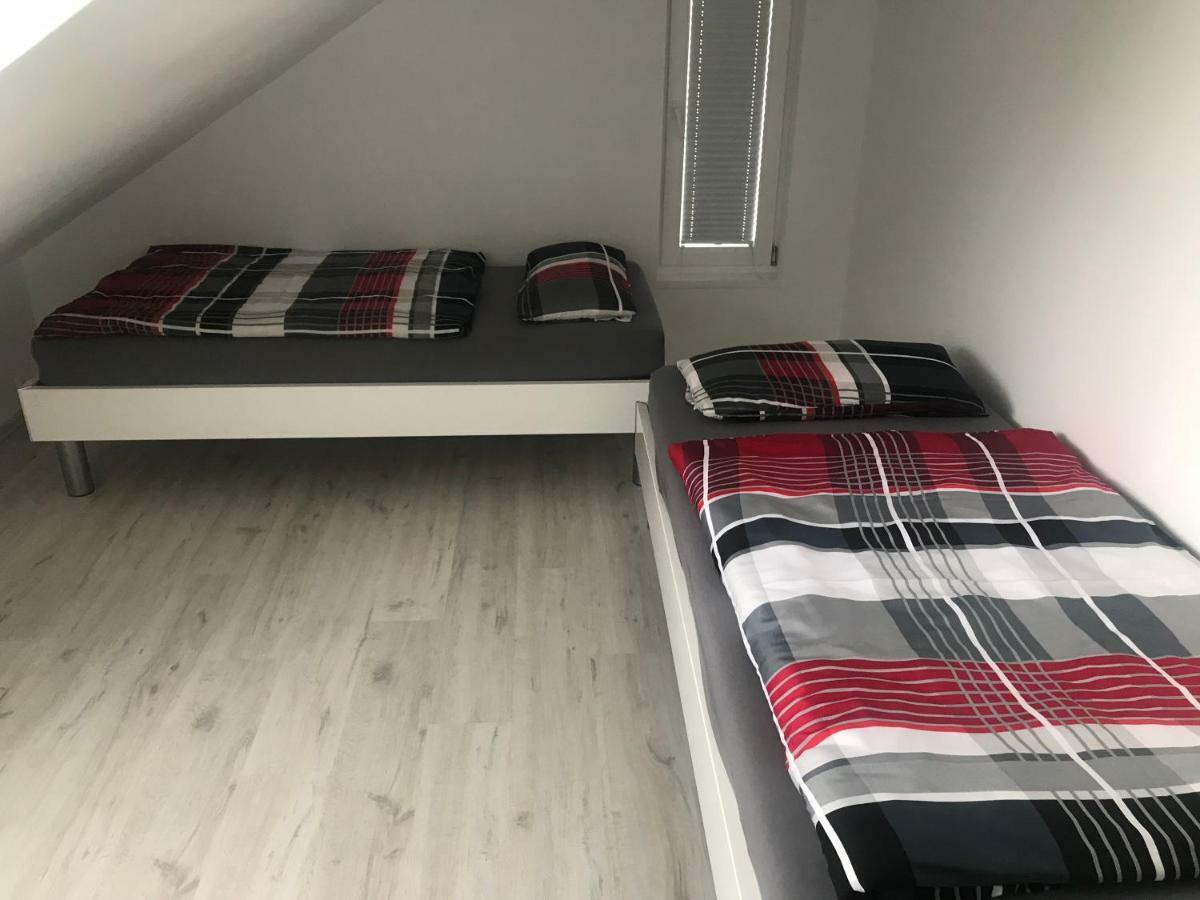 Apartamento Haus Mozartstrasse Mutlangen Exterior foto