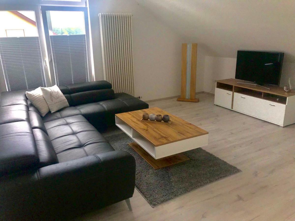 Apartamento Haus Mozartstrasse Mutlangen Exterior foto
