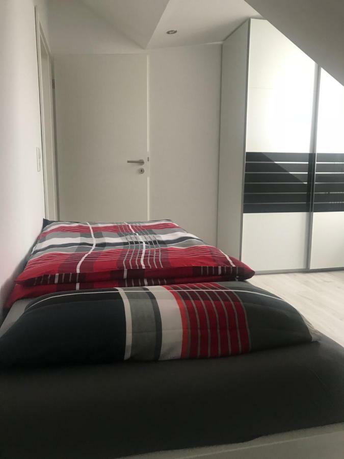 Apartamento Haus Mozartstrasse Mutlangen Exterior foto